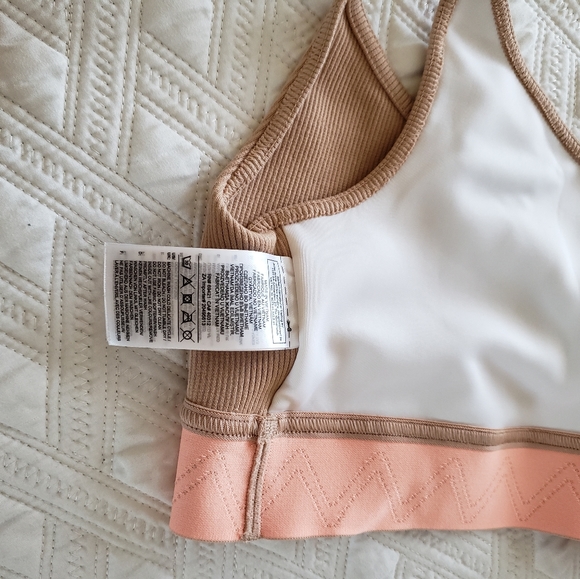 Top - Picture 4 of 4